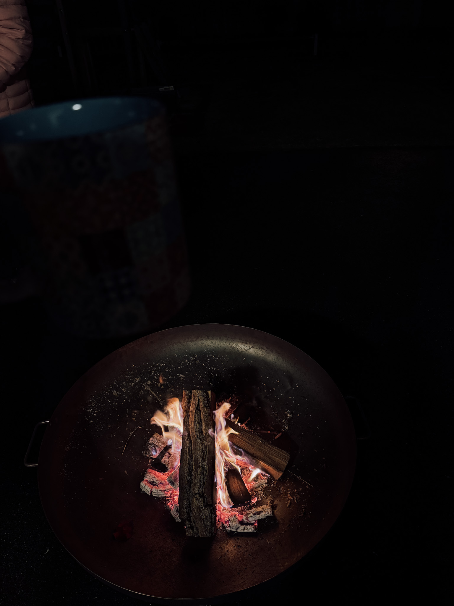 wintersonnenwende_lagerfeuer jahreskreisfest_yule_wintersonnenwende_feuer