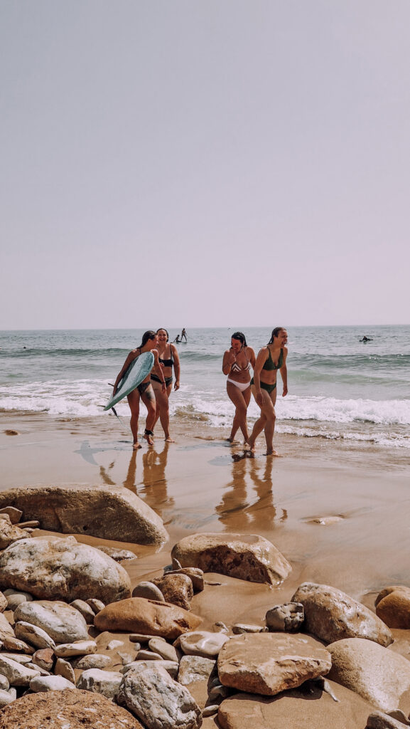 alice yoga surfen retreat marokko fun ocean view