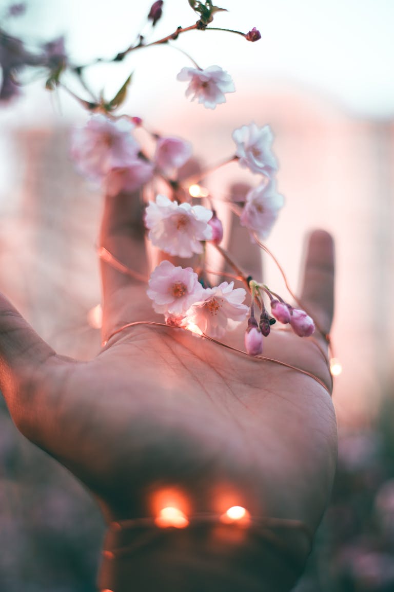 Mehr Energie im Frühling: Die besten Tipps & Rituale für einen Neustart