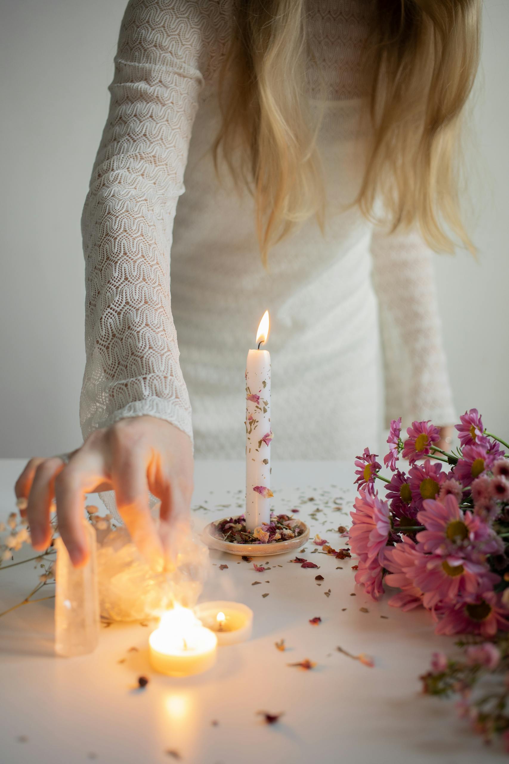 lavendel räucherbündel heimische kräuter räuchern ritual imbolc jahreskreisfest frühlingsbeginn